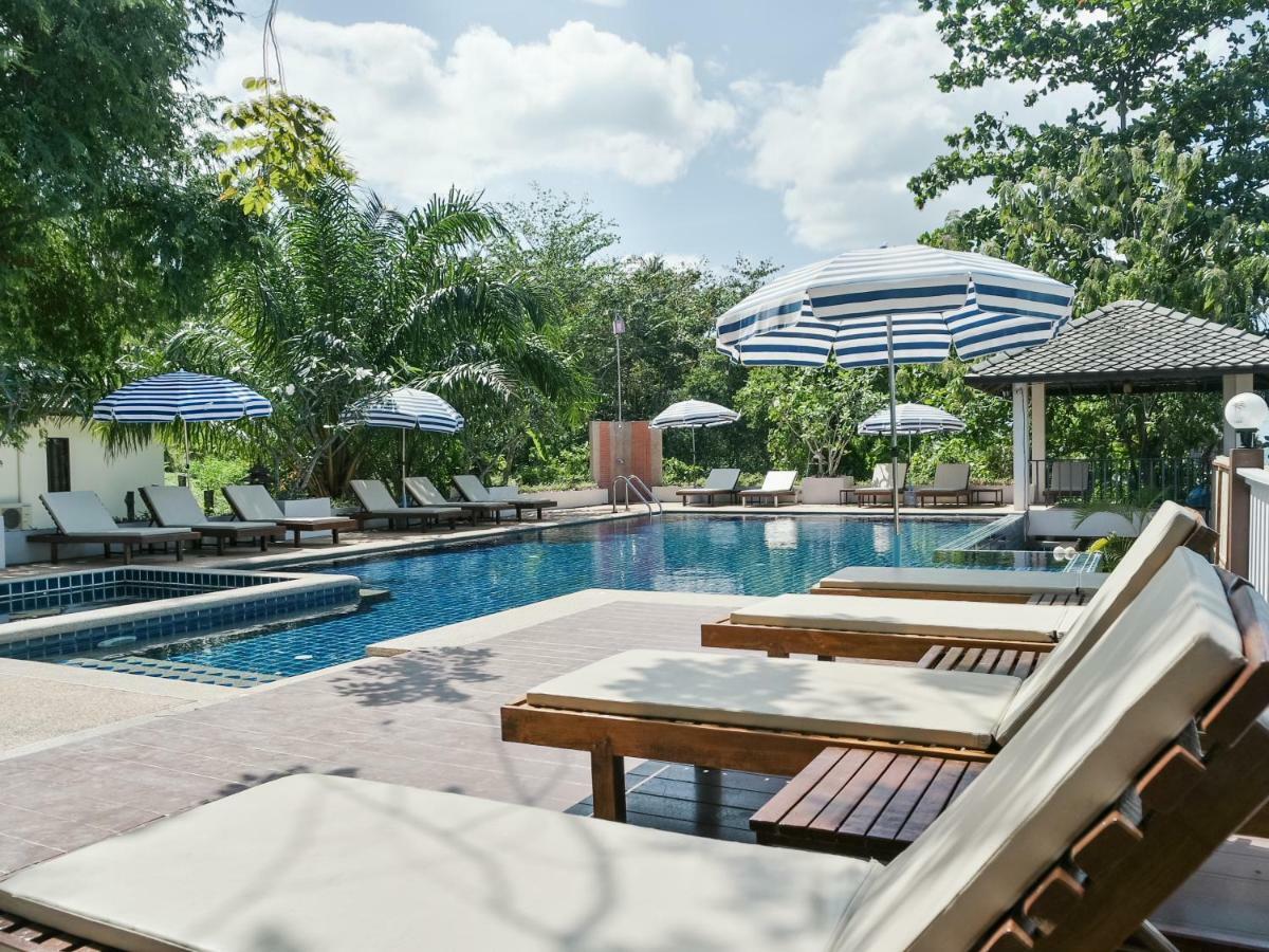 Hotel Soontreeya Lanta Ko Lanta Esterno foto